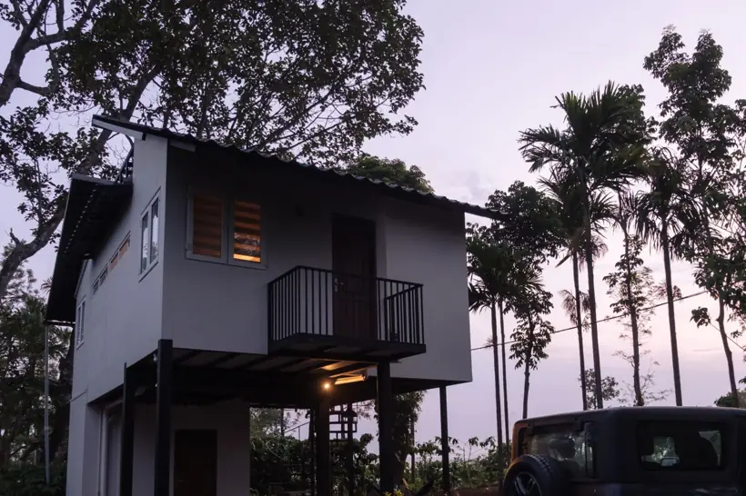 Villa Robusta at dusk